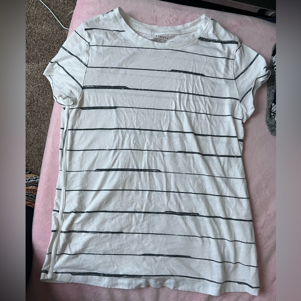 Athleta white T-shirt with dark stripes size small - Picture 6 of 7
